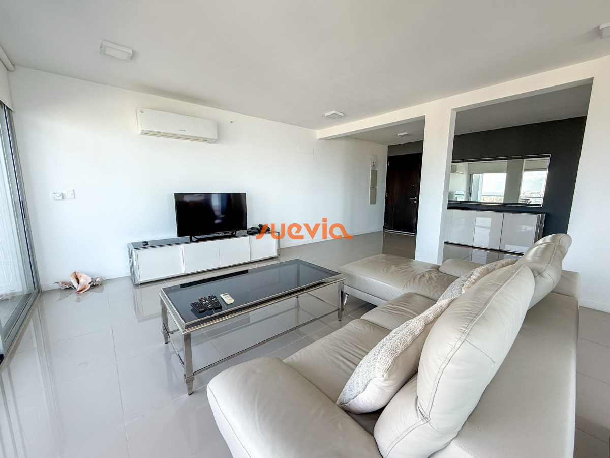 ALQUILER INVERNAL DESDE 1ERO MARZO 2025 PENTHOUSE 2DA LINEA BRAVA 3 DORMITORIOS - GoPunta - Portal Inmobiliario de Punta del Este - Maldonado