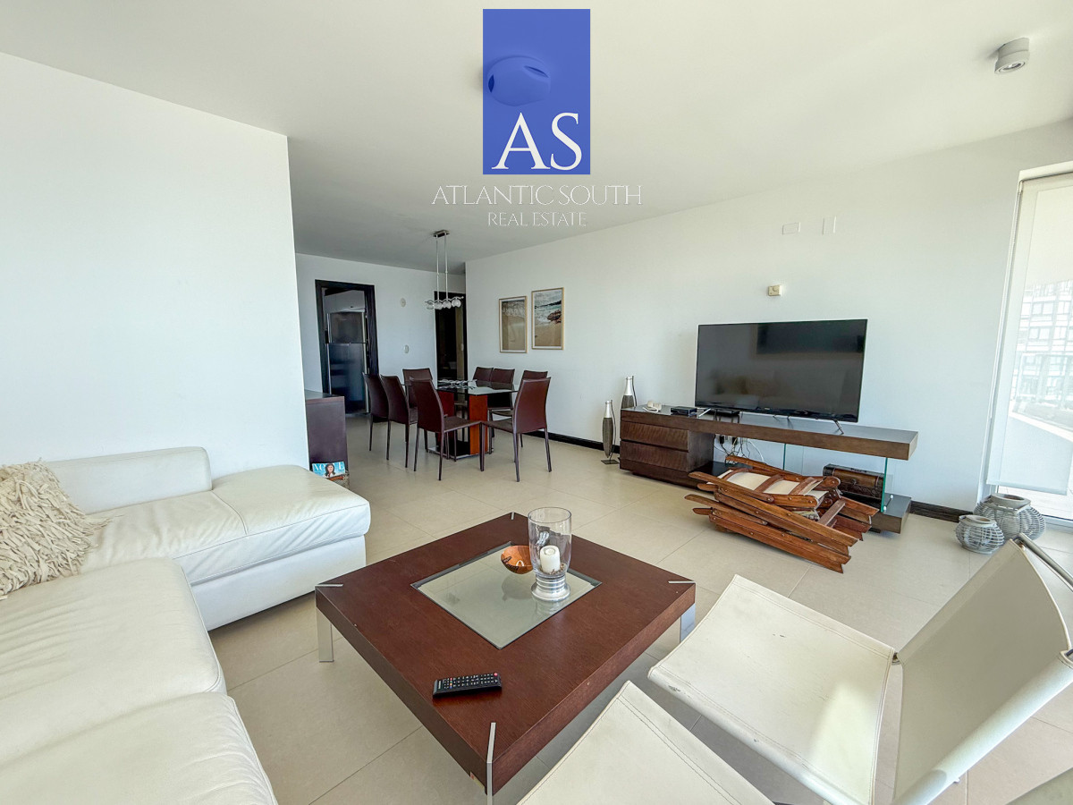 Apartamento ID.4002 - Apartamento 3 dormitorios en torre de categoría con vista al mar garage Playa Mansa