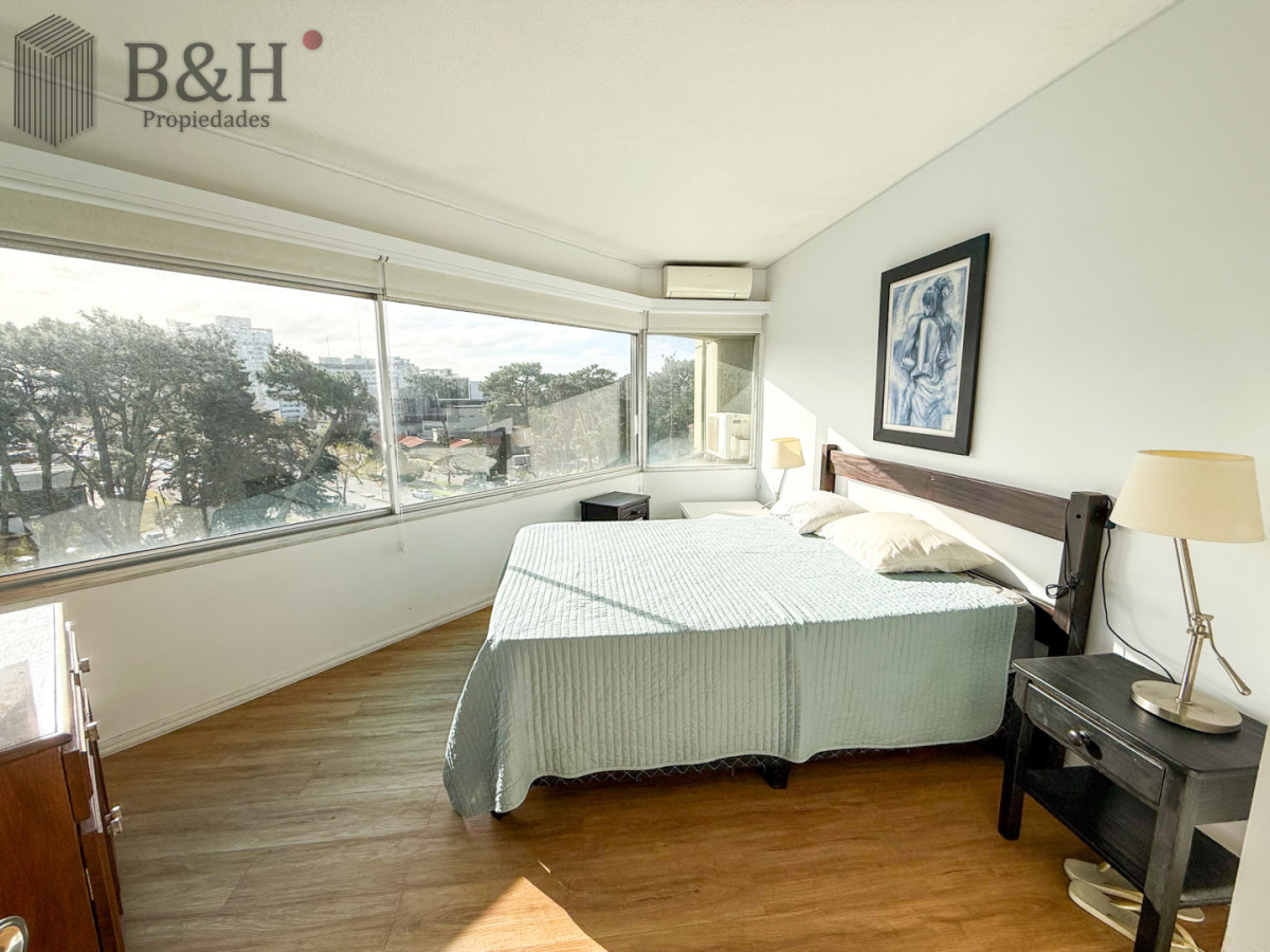 Apartamento ID.7375 - VENTA APARTAMENTO 2 DORMITORIOS 2 BAÑOS PISO MEDIO ROOSEVELT MANSA PUNTA DEL ESTE