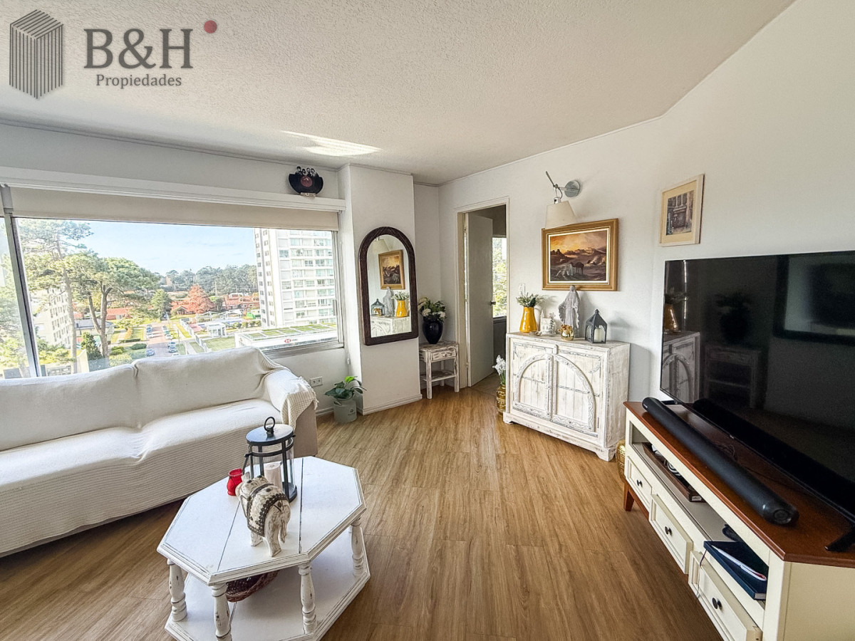 Apartamento ID.7375 - VENTA APARTAMENTO 2 DORMITORIOS 2 BAÑOS PISO MEDIO ROOSEVELT MANSA PUNTA DEL ESTE
