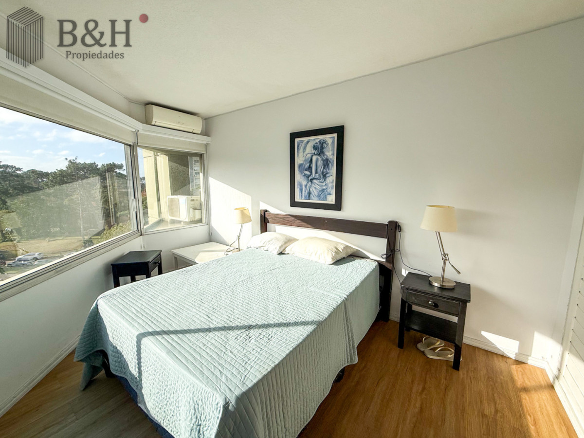 Apartamento ID.7375 - VENTA APARTAMENTO 2 DORMITORIOS 2 BAÑOS PISO MEDIO ROOSEVELT MANSA PUNTA DEL ESTE