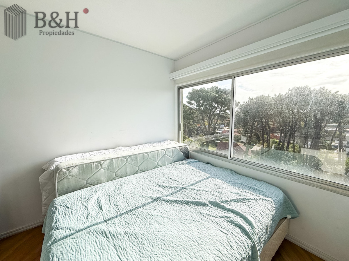 Apartamento ID.7375 - VENTA APARTAMENTO 2 DORMITORIOS 2 BAÑOS PISO MEDIO ROOSEVELT MANSA PUNTA DEL ESTE
