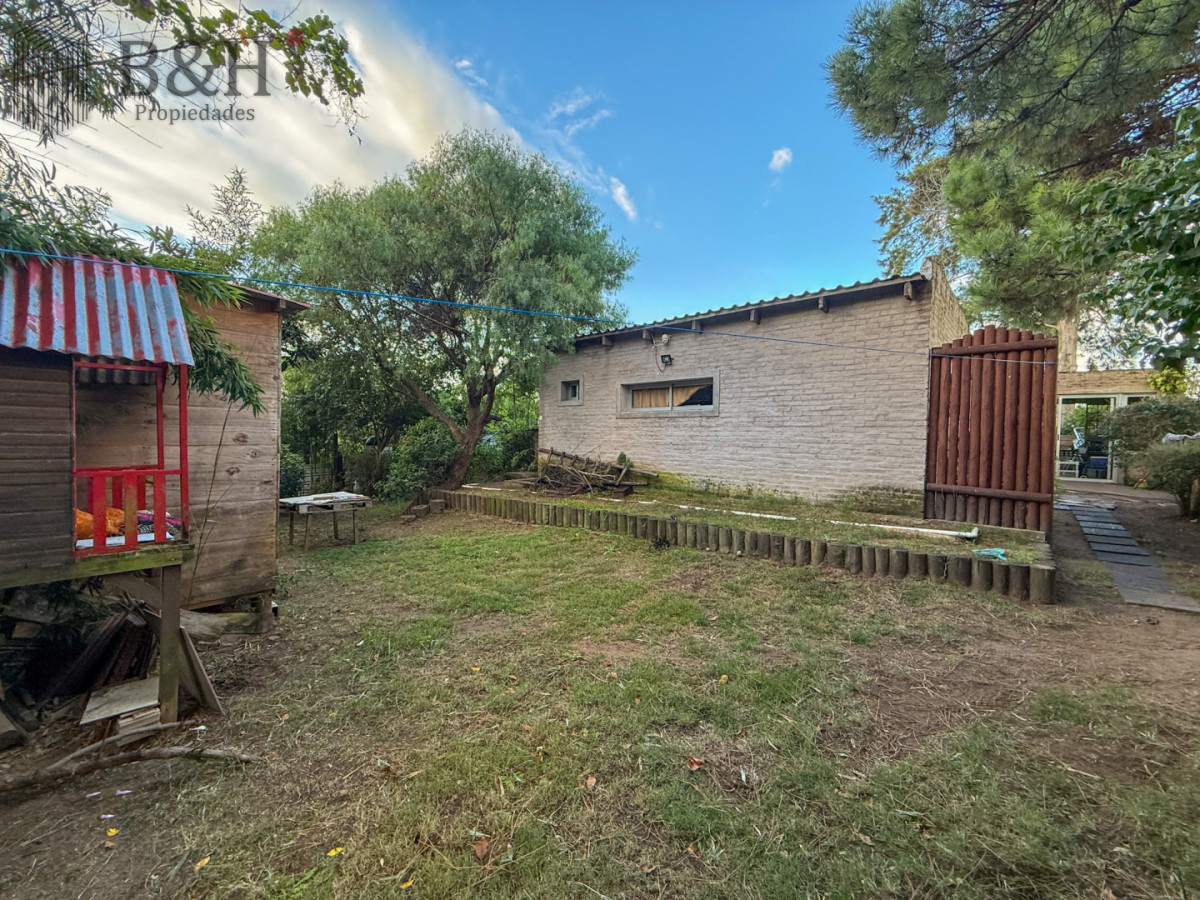 Casa ID.7346 - VENTA CASA 3 DORMITORIOS + LOFT 2 SUITES JARDINES DE CORDOBA ALADO DE BARRIO PRIVADO PUNTA DEL ESTE