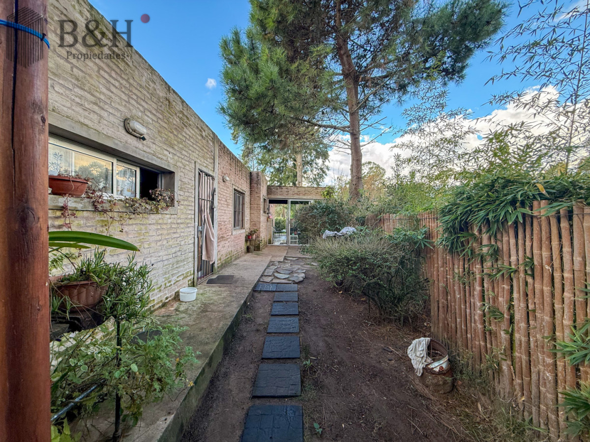Casa ID.7346 - VENTA CASA 3 DORMITORIOS + LOFT 2 SUITES JARDINES DE CORDOBA ALADO DE BARRIO PRIVADO PUNTA DEL ESTE