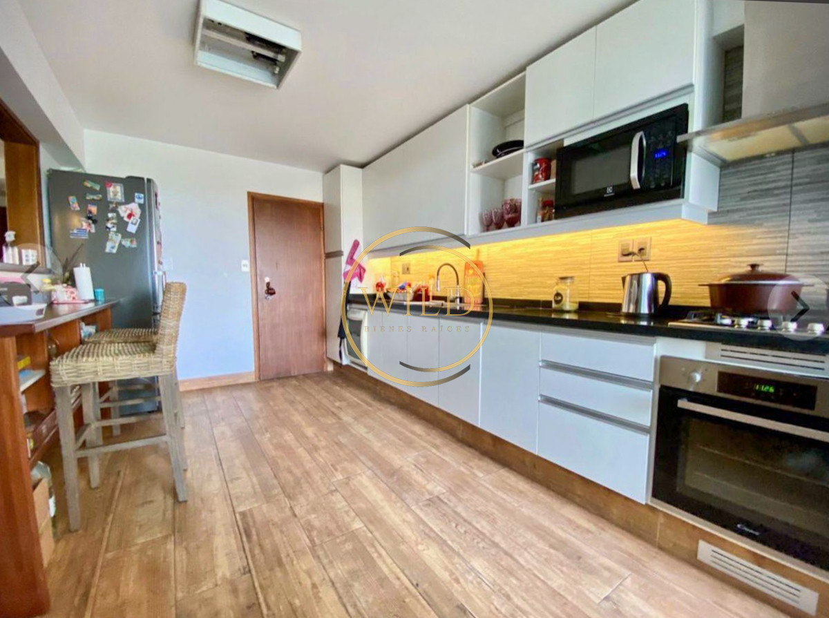 Apartamento ID.2077 - VENTA ESPECTACULAR PLANTA APARTAMENTO 3 DORMITORIOS Y SERVICIO PUNTA DEL ESTE ROOSEVELT