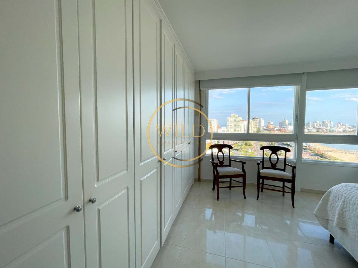 Apartamento ID.1829 - VENDO APARTAMENTO 3 DORMITORIOS + SERVICIO MILLENIUM PUNTA DEL ESTE MANSA PRIMERA LINEA VISTA AL MAR