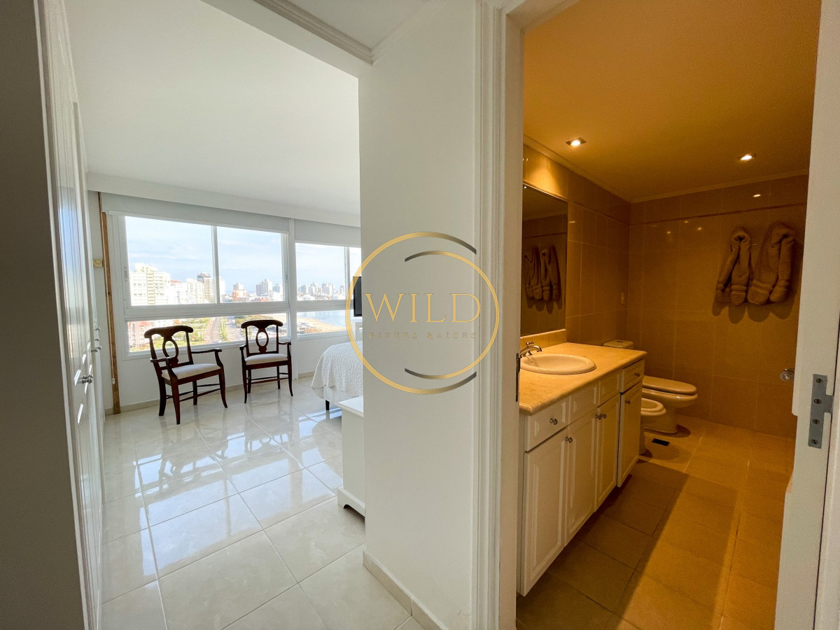 Apartamento ID.1829 - VENDO APARTAMENTO 3 DORMITORIOS + SERVICIO MILLENIUM PUNTA DEL ESTE MANSA PRIMERA LINEA VISTA AL MAR