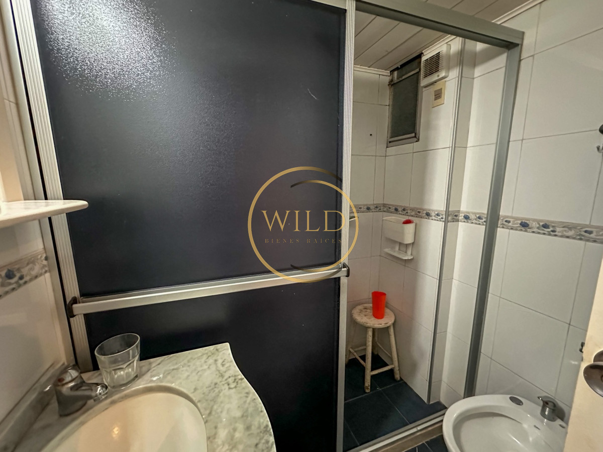 Apartamento ID.2105 - VENDO APARTAMENTO 2 DORMITORIOS Y MEDIO 2 BAÑOS TIPO DUPLEX CON DOBLE LIVING Y GRAN GUARDILLA