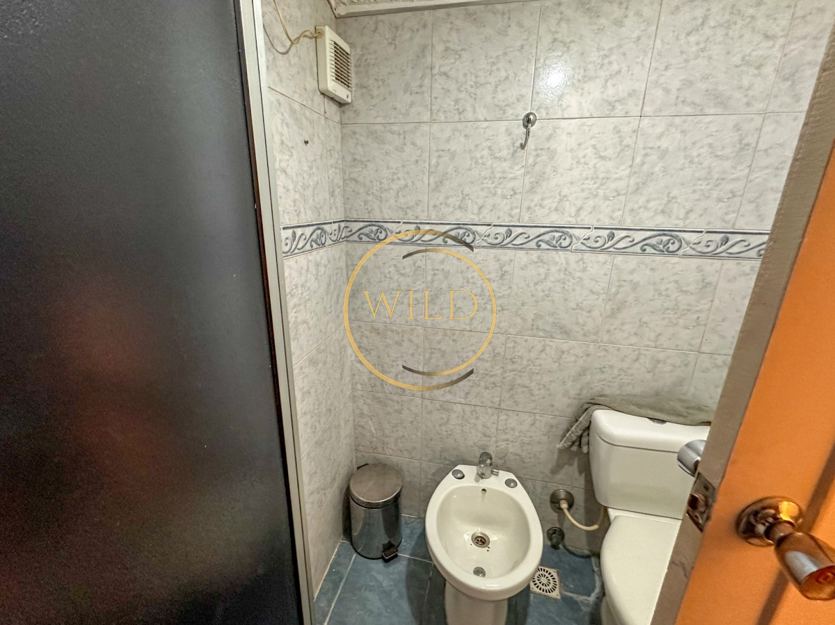 Apartamento ID.2105 - VENDO APARTAMENTO 2 DORMITORIOS Y MEDIO 2 BAÑOS TIPO DUPLEX CON DOBLE LIVING Y GRAN GUARDILLA
