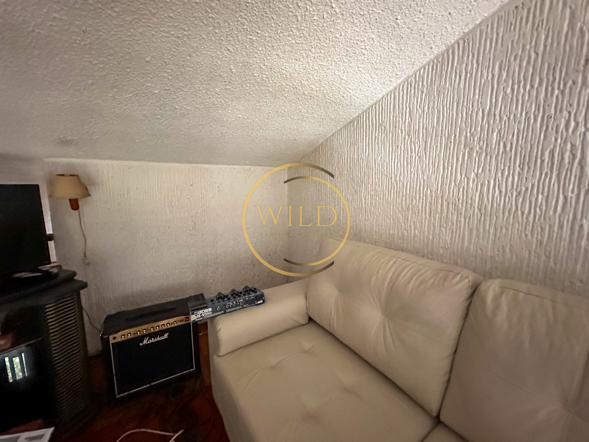 Apartamento ID.2105 - VENDO APARTAMENTO 2 DORMITORIOS Y MEDIO 2 BAÑOS TIPO DUPLEX CON DOBLE LIVING Y GRAN GUARDILLA