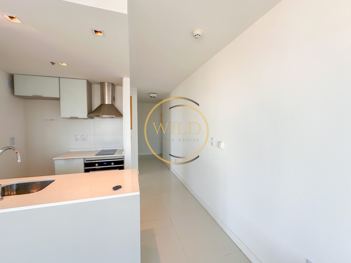 Apartamento ID.2053 - ALQUILER ANUAL 1 DORMITORIO PISO ALTO SIN MUEBLES PUNTA DEL ESTE AIDY GRILL