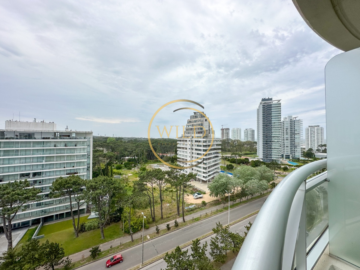 Apartamento ID.1894 - VENTA OPORTUNIDAD PISO MEDIO ALTO 3 DORMITORIOS SUITES OCEAN DRIVE PUNTA DEL ESTE