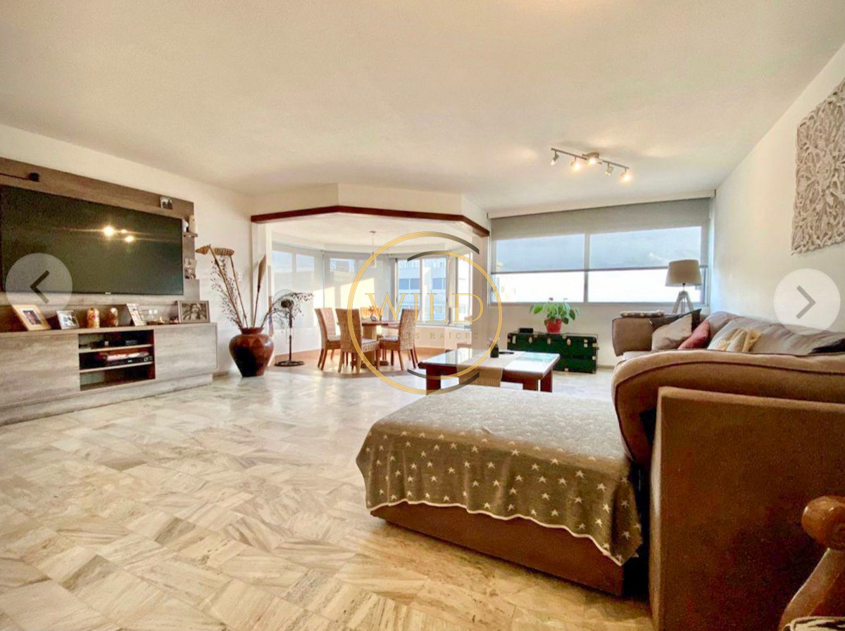 Apartamento ID.2077 - VENTA ESPECTACULAR PLANTA APARTAMENTO 3 DORMITORIOS Y SERVICIO PUNTA DEL ESTE ROOSEVELT