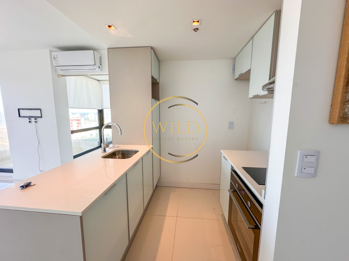 Apartamento ID.2053 - ALQUILER ANUAL 1 DORMITORIO PISO ALTO SIN MUEBLES PUNTA DEL ESTE AIDY GRILL