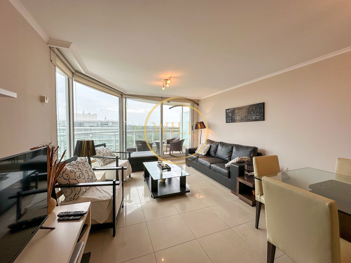 Apartamento ID.1894 - VENTA OPORTUNIDAD PISO MEDIO ALTO 3 DORMITORIOS SUITES OCEAN DRIVE PUNTA DEL ESTE