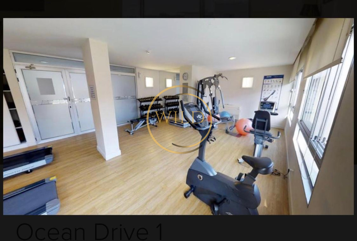 Apartamento ID.1894 - VENTA OPORTUNIDAD PISO MEDIO ALTO 3 DORMITORIOS SUITES OCEAN DRIVE PUNTA DEL ESTE