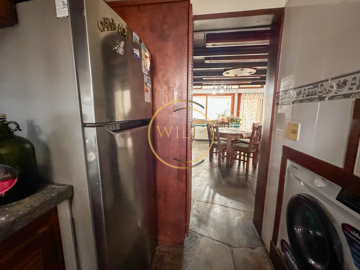 Apartamento ID.2105 - VENDO APARTAMENTO 2 DORMITORIOS Y MEDIO 2 BAÑOS TIPO DUPLEX CON DOBLE LIVING Y GRAN GUARDILLA
