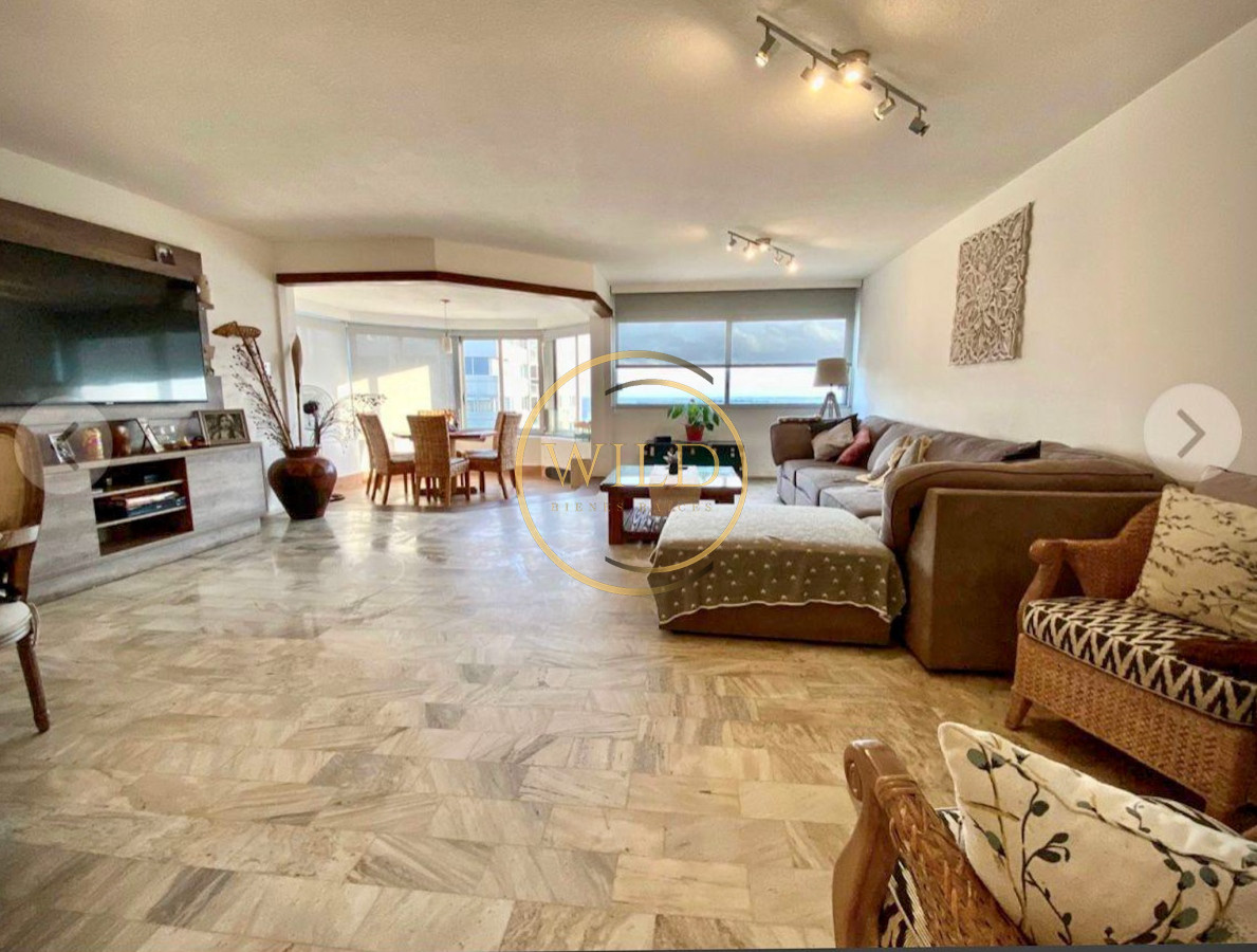 Apartamento ID.2077 - VENTA ESPECTACULAR PLANTA APARTAMENTO 3 DORMITORIOS Y SERVICIO PUNTA DEL ESTE ROOSEVELT
