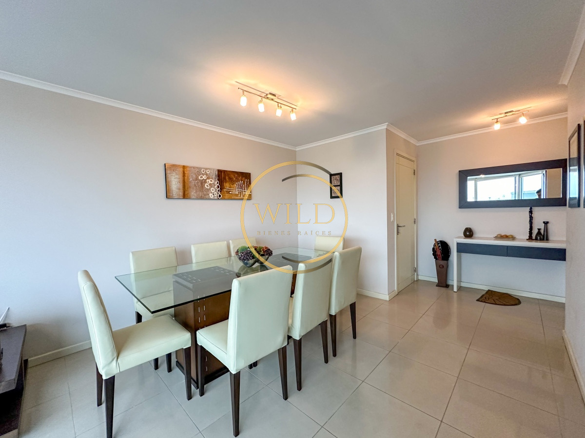 Apartamento ID.1894 - VENTA OPORTUNIDAD PISO MEDIO ALTO 3 DORMITORIOS SUITES OCEAN DRIVE PUNTA DEL ESTE