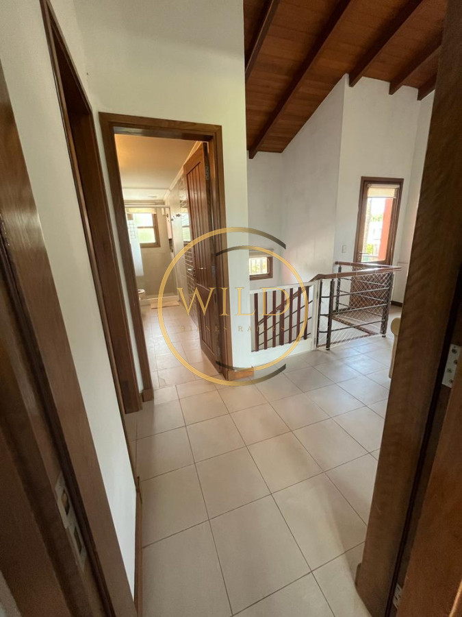 Casa ID.1928 - ALQUILER ANUAL Y TEMPORADA CASA EN BARRIO PRIVADO PUNTA DEL ESTE 3 DORMITORIOS + DEPENDENCIA DE SERVICIO COMPLETA