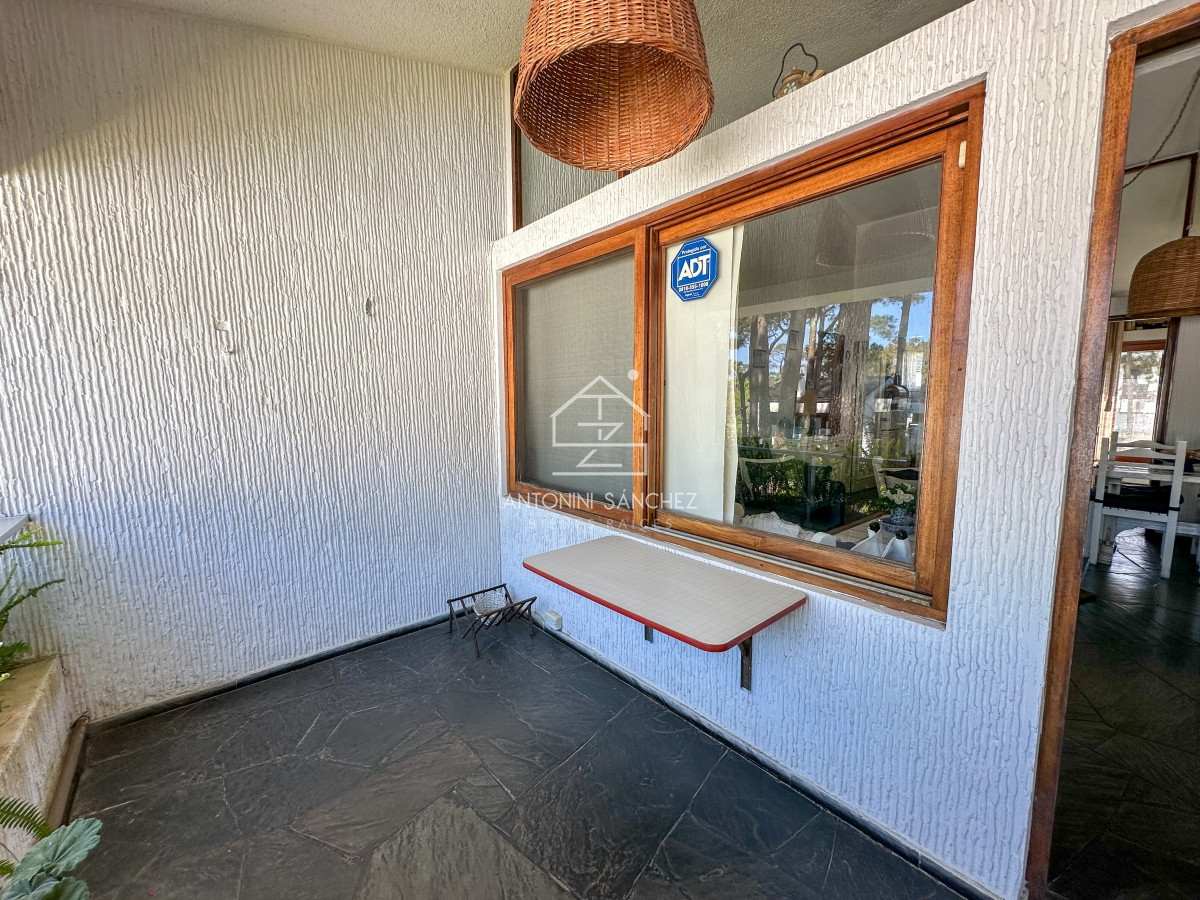 Apartamento ID.1802 - ALQUILER ANUAL DESDE 1ERO ABRIL 2025 APARTAMENTO 2 DORMITORIOS Y MEDIO 2 BAÑOS CANTEGRIL PUNTA DEL ESTE