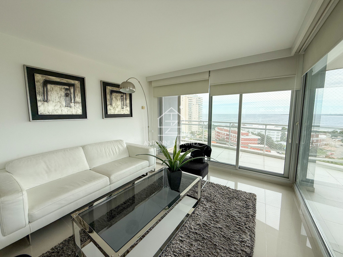 Apartamento ID.2018 - VENTA APARTAMENTO 3 DORMITORIOS EN SUITE MAS DEPENDENCIA DE SERVICIO COMPLETA AMPLIO PLAYA MANSA