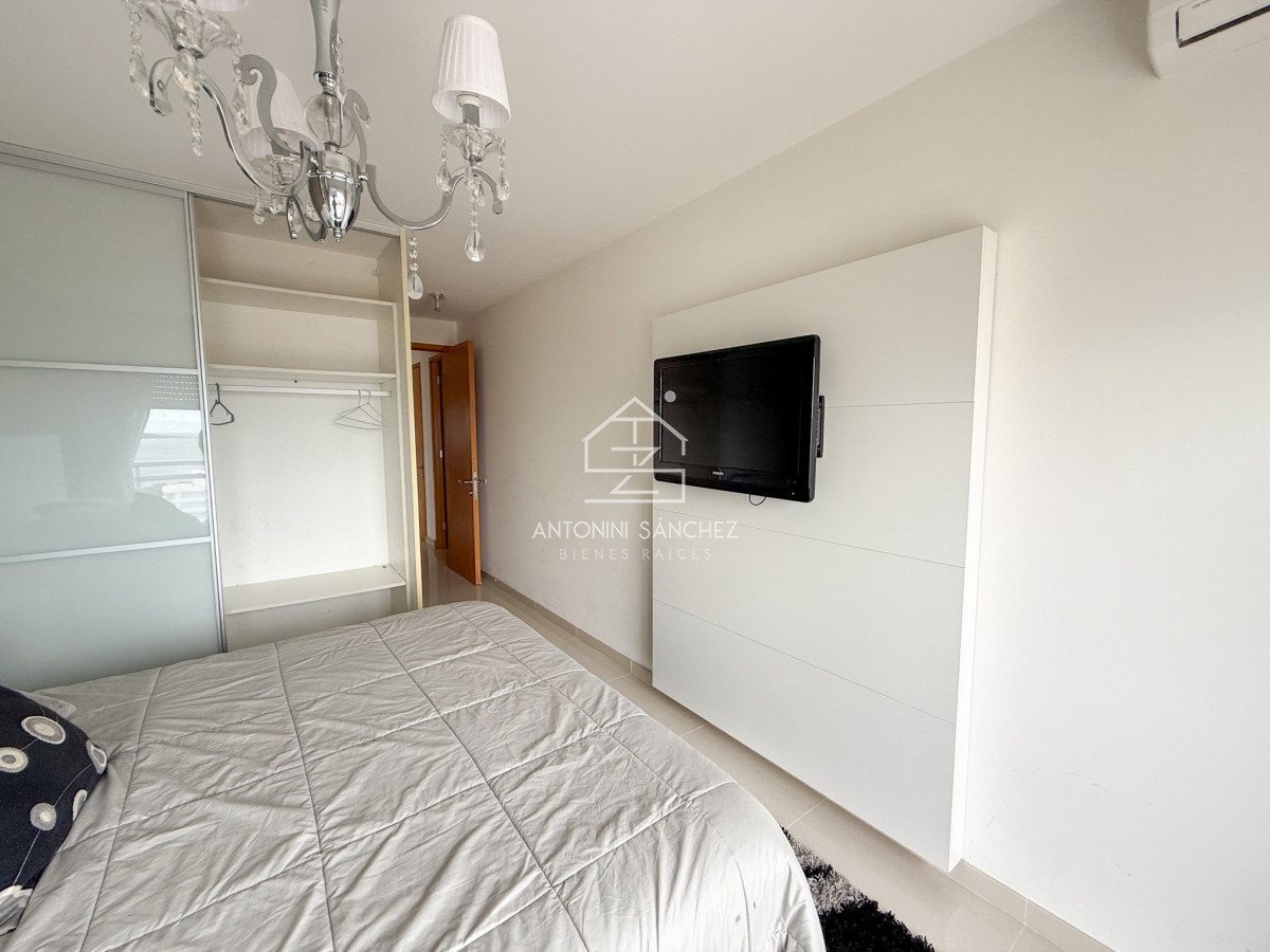 Apartamento ID.2018 - VENTA APARTAMENTO 3 DORMITORIOS EN SUITE MAS DEPENDENCIA DE SERVICIO COMPLETA AMPLIO PLAYA MANSA