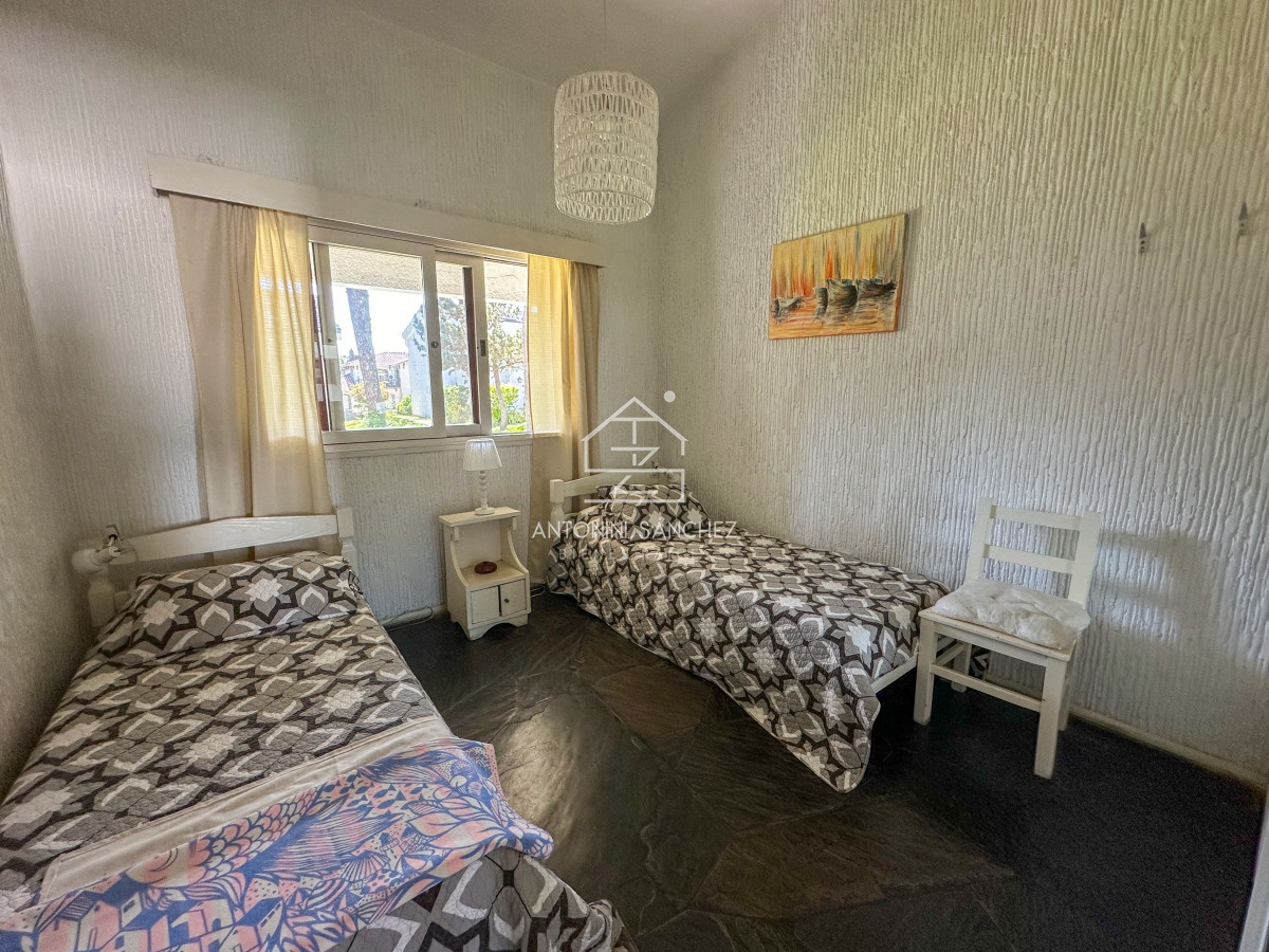 Apartamento ID.1802 - ALQUILER ANUAL DESDE 1ERO ABRIL 2025 APARTAMENTO 2 DORMITORIOS Y MEDIO 2 BAÑOS CANTEGRIL PUNTA DEL ESTE