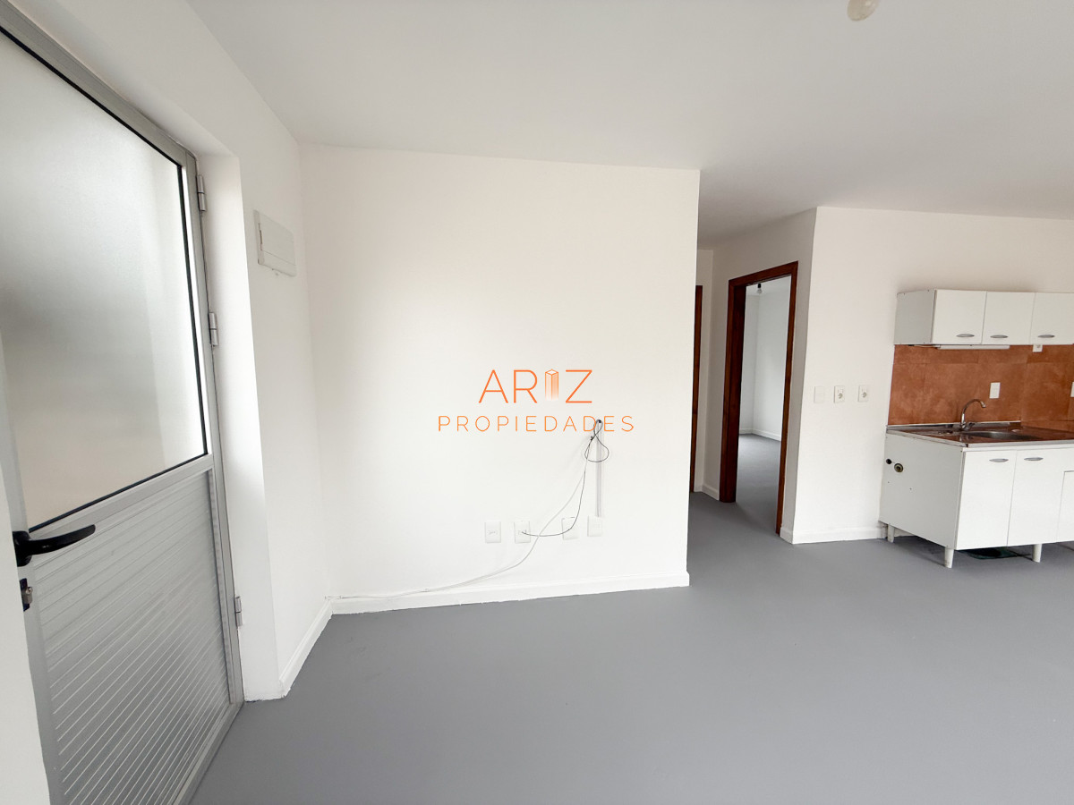 Apartamento ID.2367 - VENTA APARTAMENTO TIPO CASITA PLANTA BAJA EXCELENTE RENTABILIDAD MALDONADO 2 DORMITORIOS 1 BAÑO