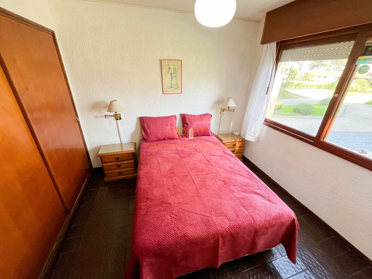 Apartamento ID.2030 - VENTA Apartamento de 1 dormitorio, con parrillero en balcon, Roosevelt Punta del Este