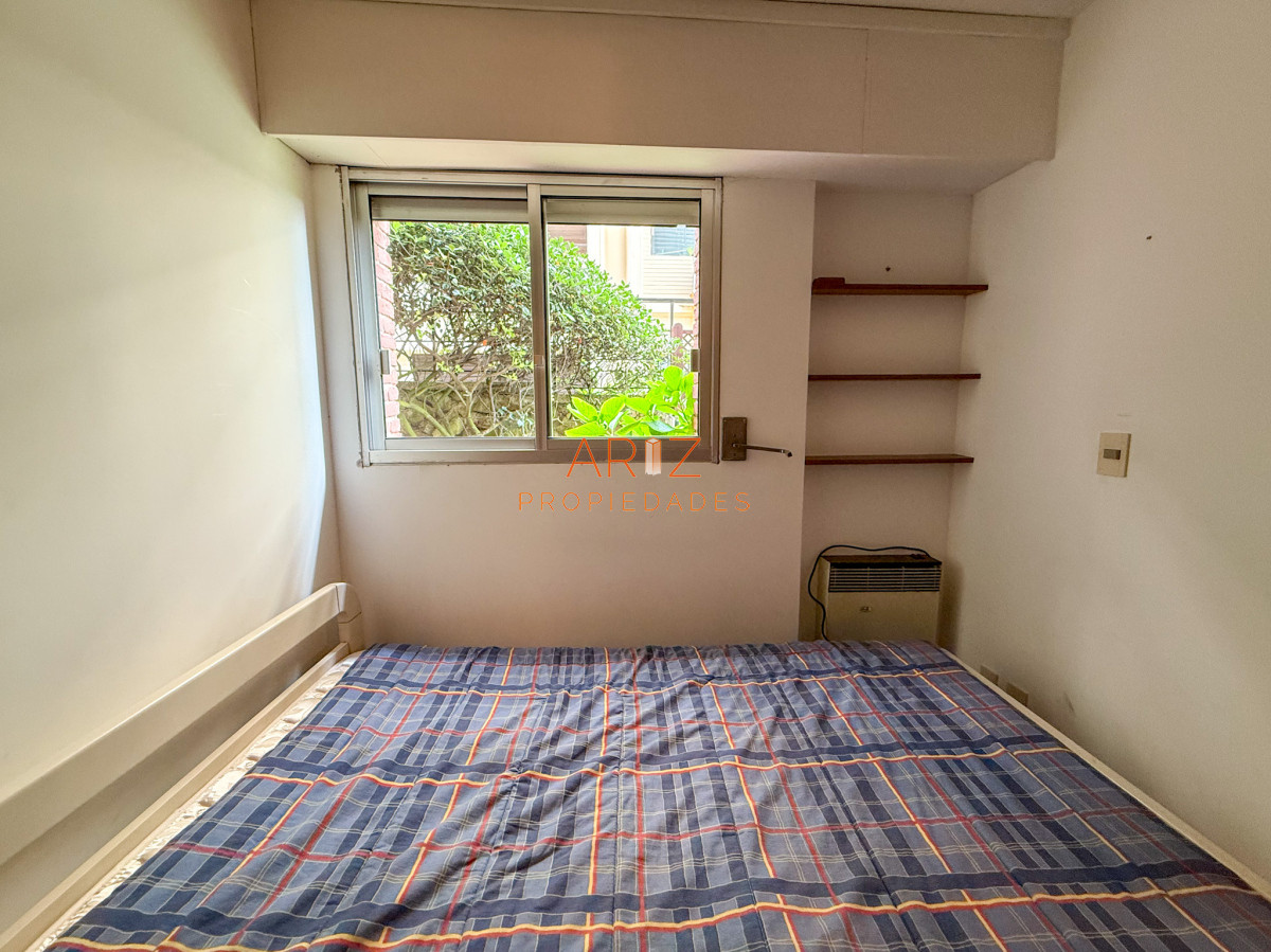 Apartamento ID.2324 - VENTA APARTAMENTO PRIMERA LINEA SEMI PISO PLANTA BAJA ESTILO CASA PENINSULA 3 DORMITORIOS Y MEDIO PUNTA DEL ESTE