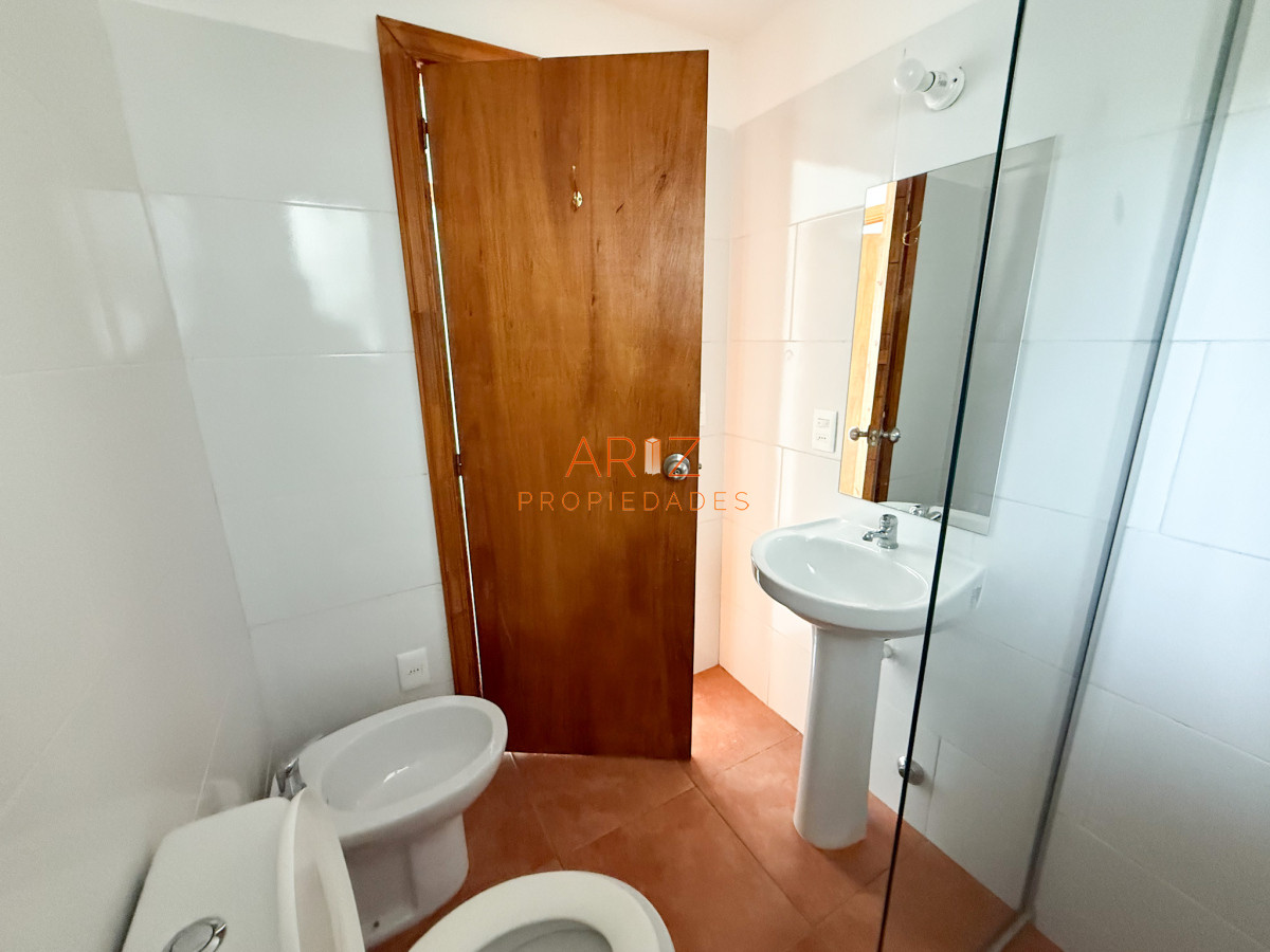 Apartamento ID.2367 - VENTA APARTAMENTO TIPO CASITA PLANTA BAJA EXCELENTE RENTABILIDAD MALDONADO 2 DORMITORIOS 1 BAÑO
