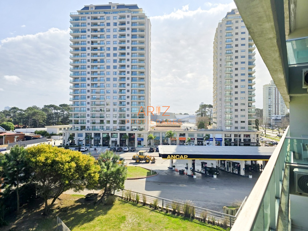 Apartamento ID.2024 - VENTA Y ALQUILER ANUAL APARTAMENTO 1 DORMITORIO EDIFICIO DE CATEGORIA TODOS LOS SERVICIOS PUNTA DEL ESTE AIDY GRILL