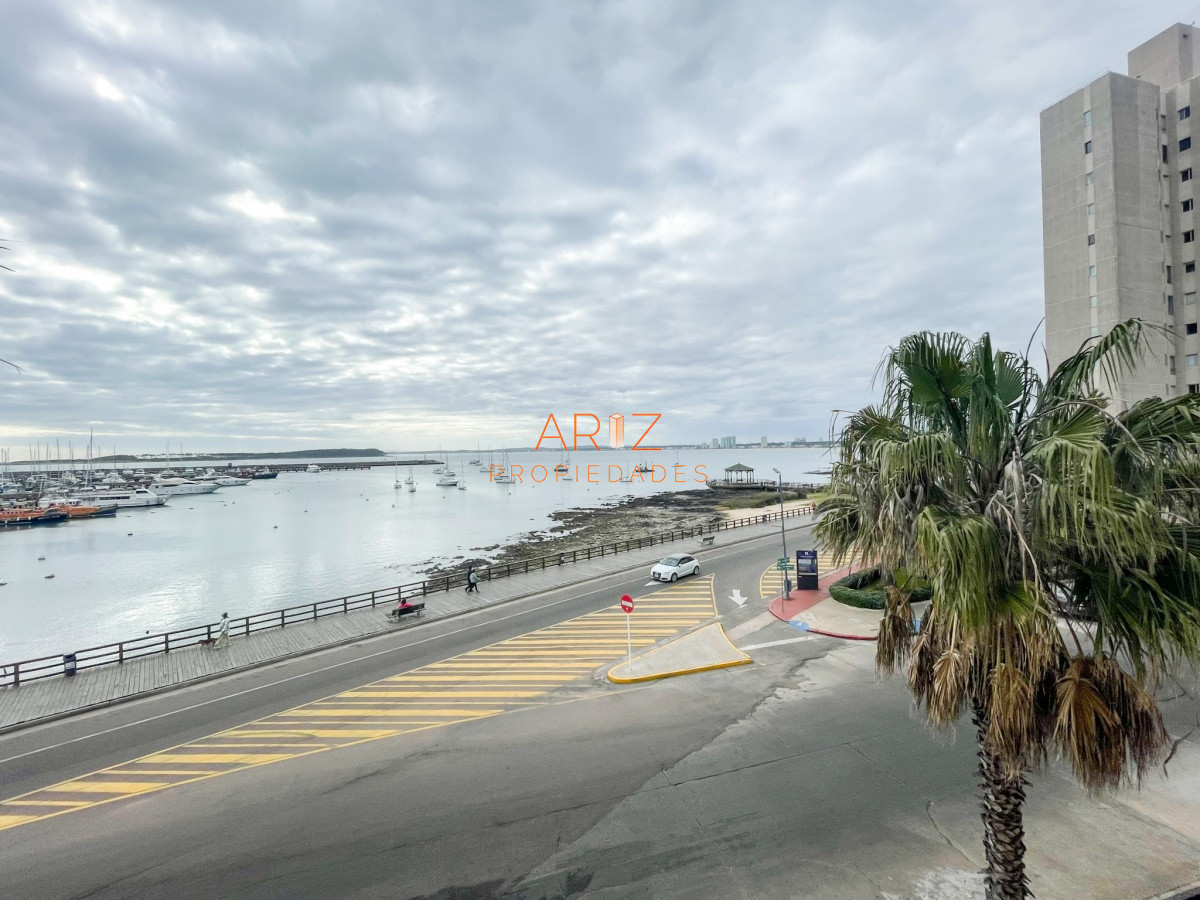 Apartamento ID.440 - ALQUILER ANUAL TEMPORADA INVERNAL APARTAMENTO 3 DORMITORIOS PUERTO PUNTA DEL ESTE