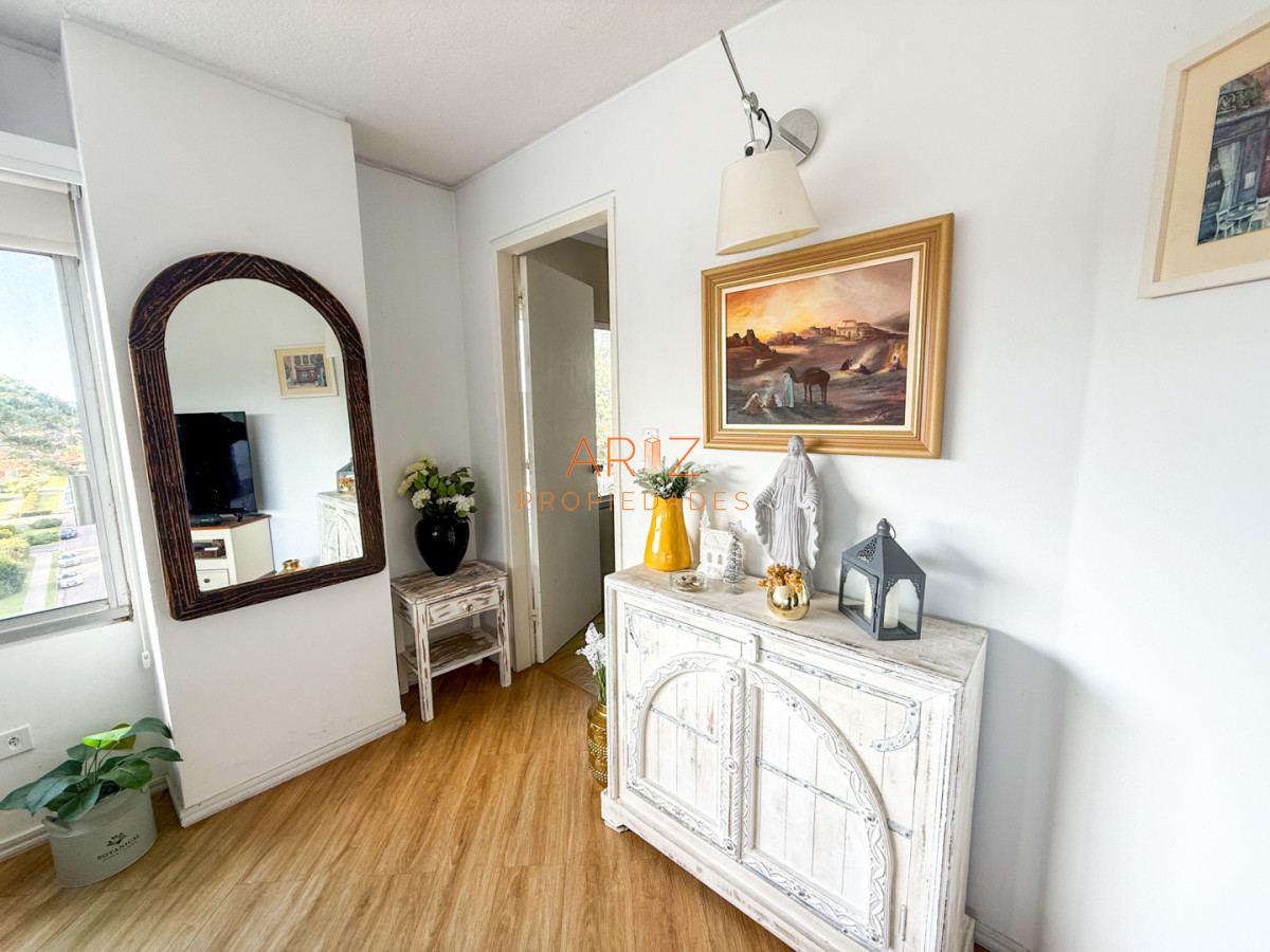 Apartamento ID.2518 - VENTA APARTAMENTO 2 DORMITORIOS 2 BAÑOS PISO MEDIO ROOSEVELT MANSA PUNTA DEL ESTE