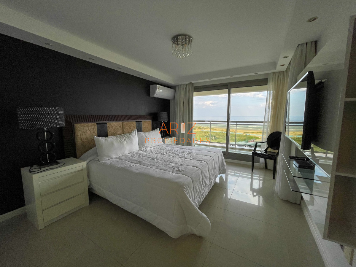 Apartamento ID.1489 - VENDO APARTAMENTO IMPERIALE TORRE II ESQUINERO 3 Y DEPENDENCIA BRAVA PUNTA DEL ESTE