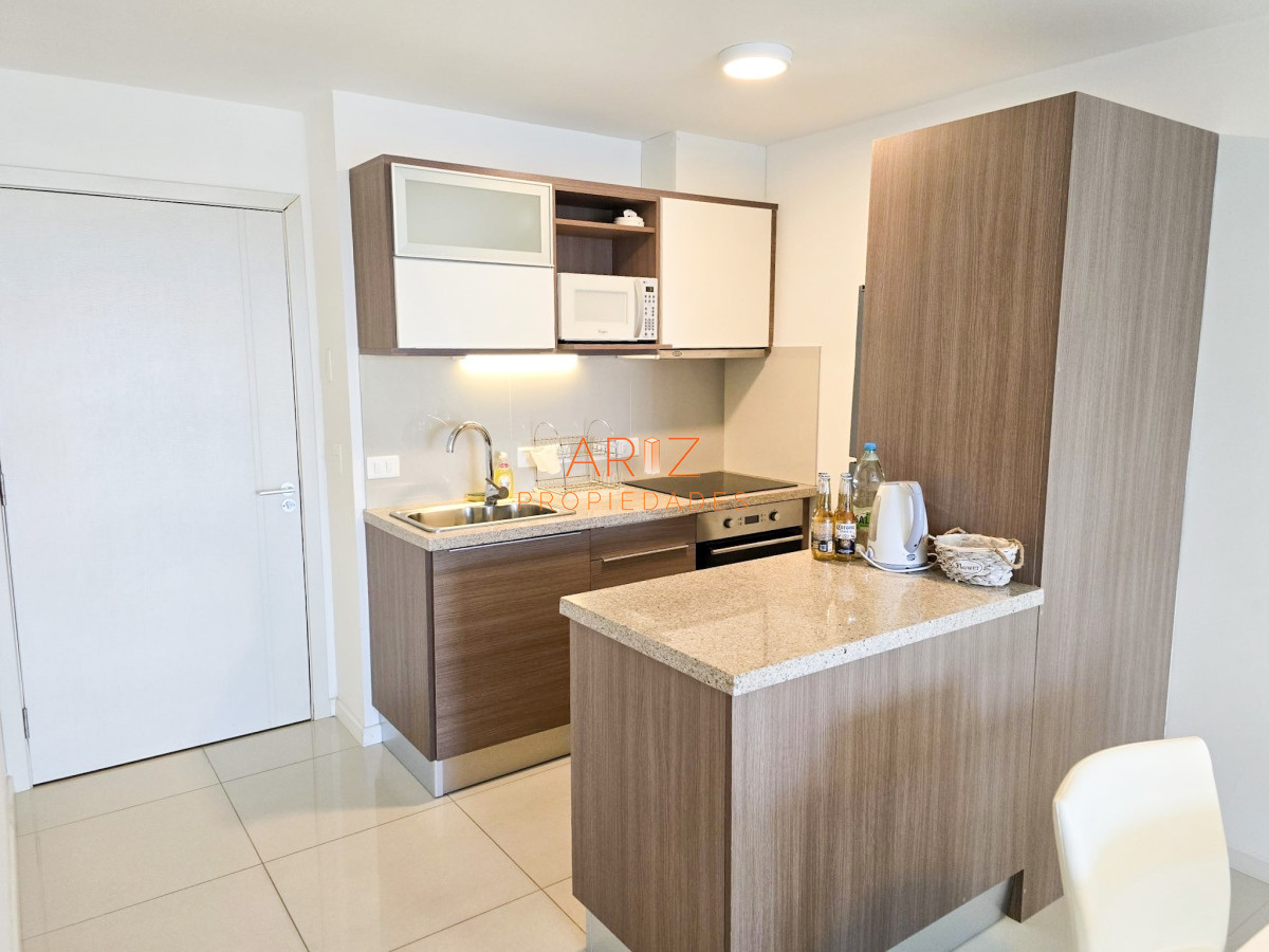 Apartamento ID.2024 - VENTA Y ALQUILER ANUAL APARTAMENTO 1 DORMITORIO EDIFICIO DE CATEGORIA TODOS LOS SERVICIOS PUNTA DEL ESTE AIDY GRILL