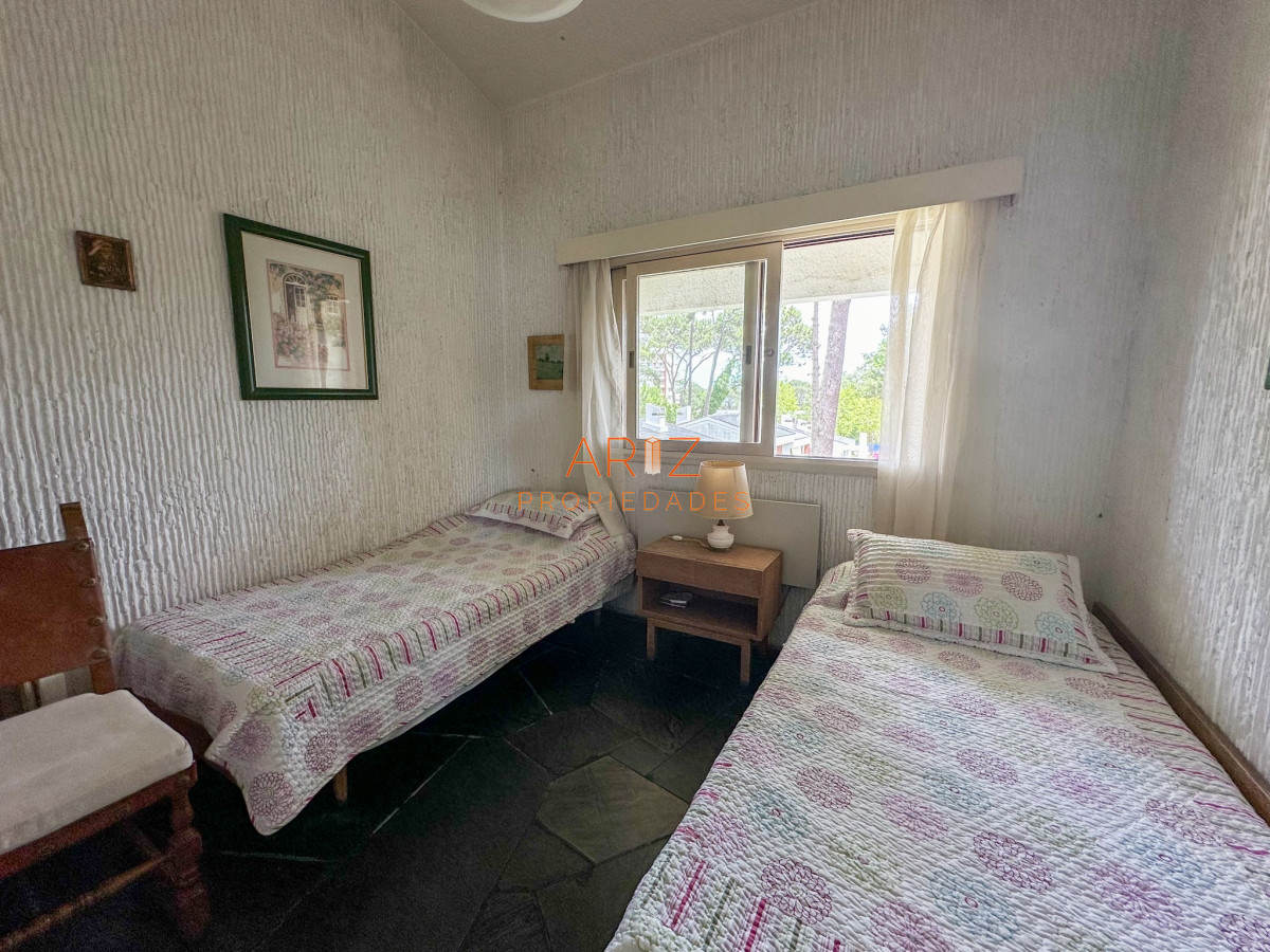 Apartamento ID.1642 - VENDO APARTAMENTO TIPO CASA 2 DORMITORIOS 1 BAÑO MUY BUEN ESTADO PUNTA DEL ESTE CANTEGRIL