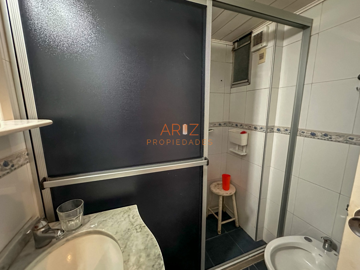 Apartamento ID.1933 - VENDO APARTAMENTO 2 DORMITORIOS Y MEDIO 2 BAÑOS TIPO DUPLEX CON DOBLE LIVING Y GRAN GUARDILLA