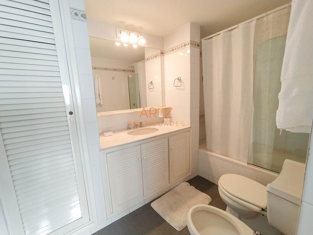Apartamento ID.392 - VENDO APARTAMENTO 2 DORMITORIOS PUNTA DEL ESTE PENINSULA PUERTO