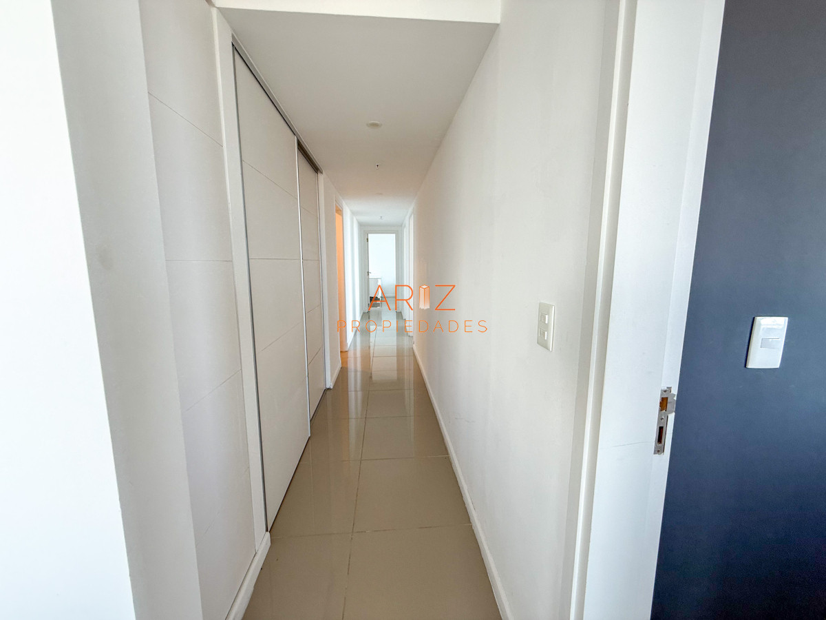 Apartamento ID.2296 - ALQUILER INVERNAL DESDE 1ERO MARZO 2025 PENTHOUSE 2DA LINEA BRAVA 3 DORMITORIOS