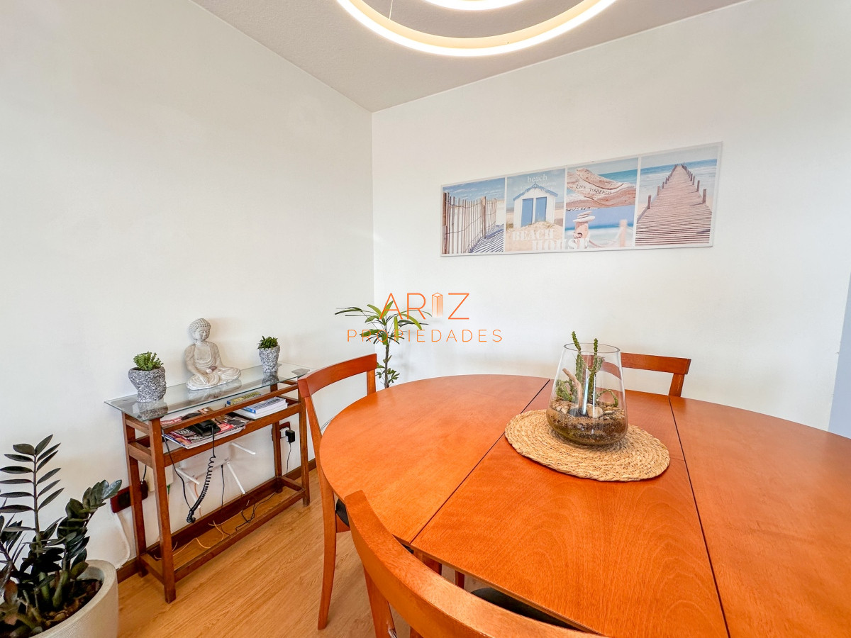Apartamento ID.1913 - VENTA PISO ALTO APARTAMENTO 2 DORMITORIOS 2 BAÑOS SOL CASI TODO EL DIA, CONTRUCCION EXCEPCIONAL PUNTA DEL ESTE CANTEGRIL