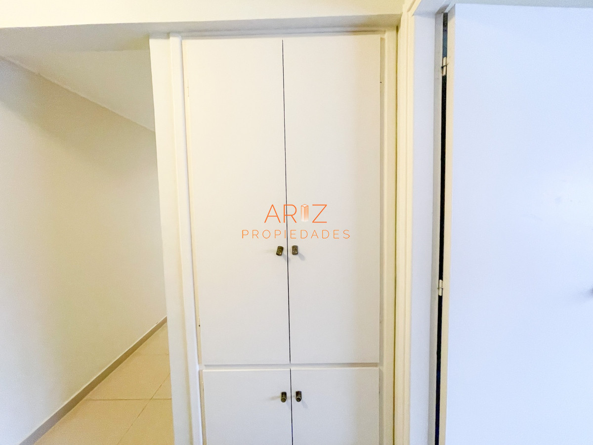 Apartamento ID.1420 - VENDO APARTAMENTO 2 DORMITORIOS 2 BAÑOS RECICLADO GRAN TERRAZA CON PARRILLERO PUNTA DEL ESTE PENINSULA