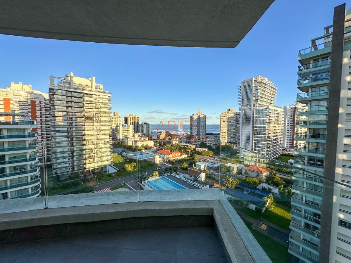 Apartamento ID.1725 - ALQUILER ANUAL 1 DORMITORIO SIN MUEBLES BRAVA PUNTA DEL ESTE 
