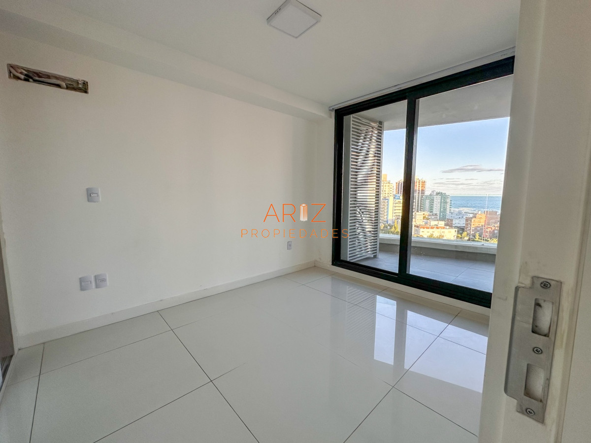 Apartamento ID.1725 - ALQUILER ANUAL 1 DORMITORIO SIN MUEBLES BRAVA PUNTA DEL ESTE 