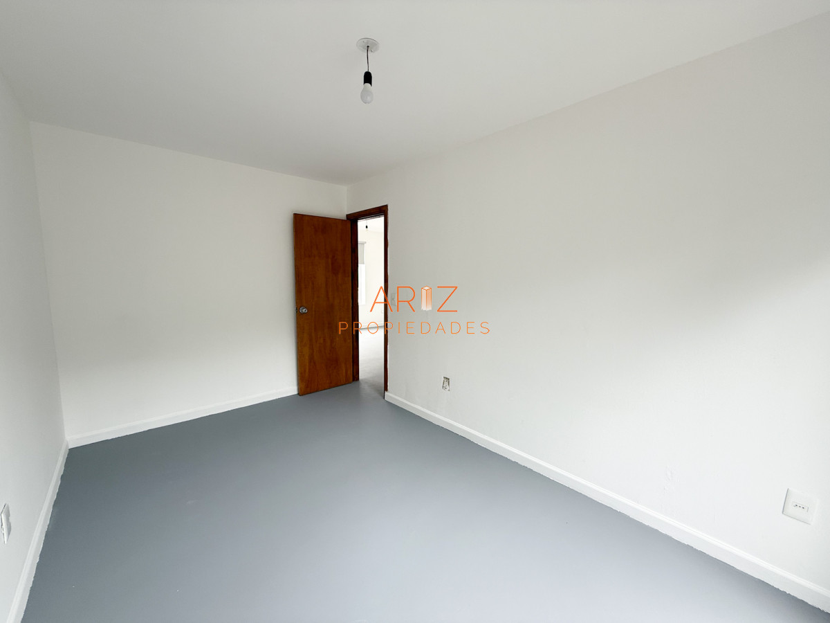 Apartamento ID.2367 - VENTA APARTAMENTO TIPO CASITA PLANTA BAJA EXCELENTE RENTABILIDAD MALDONADO 2 DORMITORIOS 1 BAÑO