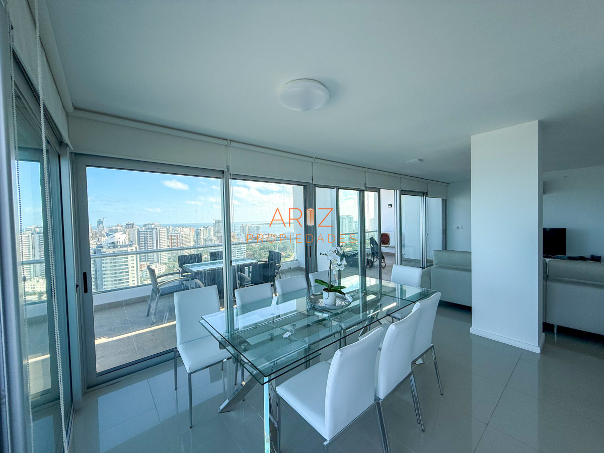 Apartamento ID.2296 - ALQUILER INVERNAL DESDE 1ERO MARZO 2025 PENTHOUSE 2DA LINEA BRAVA 3 DORMITORIOS