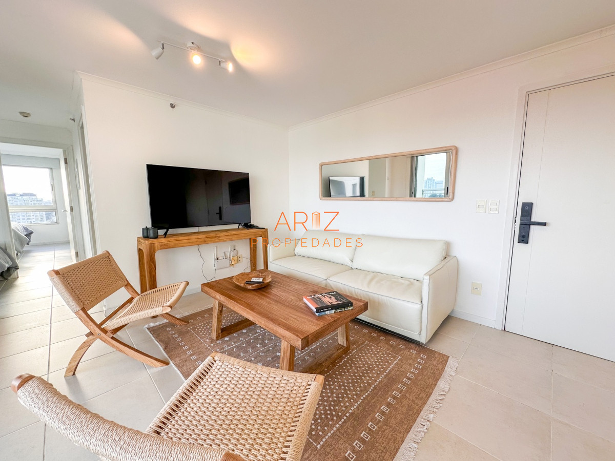 Apartamento ID.1921 - ALQUILER INVERNAL Y TEMPORADA 1 DORMITORIO Y MEDIO TODOS LOS SERVICIOS PISO ALTO A LA MANSA PUNTA DEL ESTE