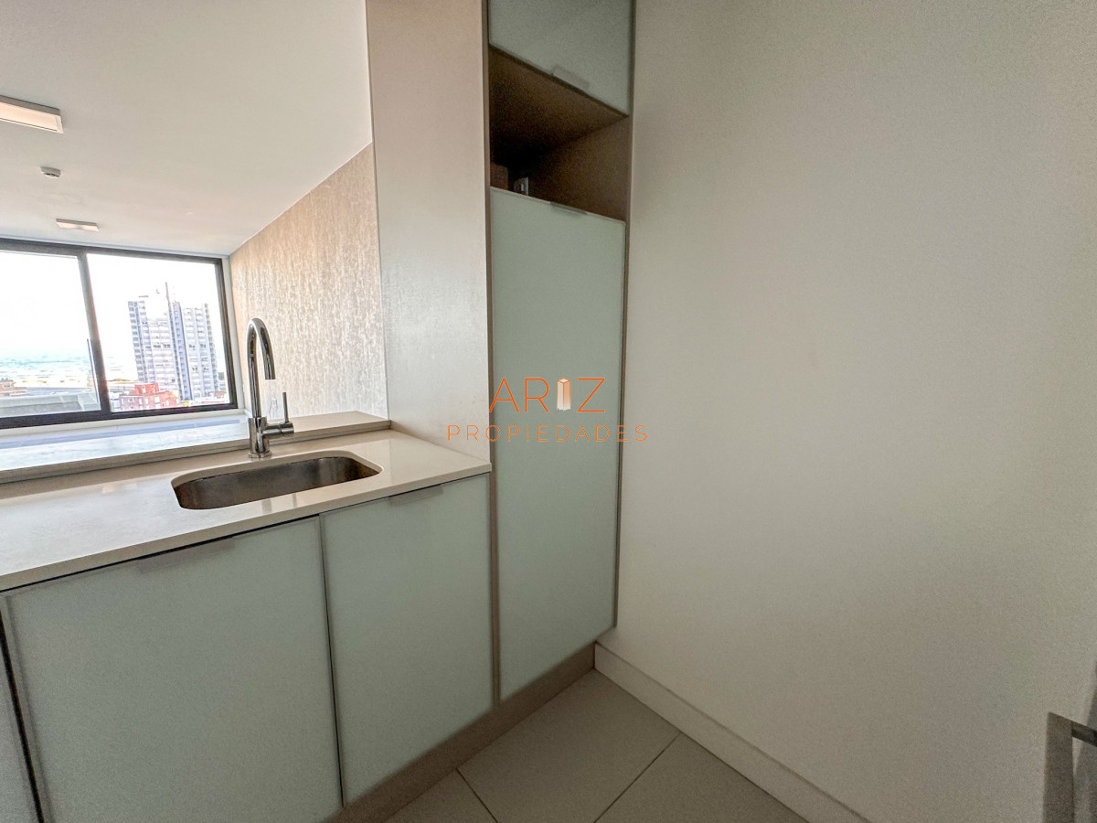 Apartamento ID.1725 - ALQUILER ANUAL 1 DORMITORIO SIN MUEBLES BRAVA PUNTA DEL ESTE 