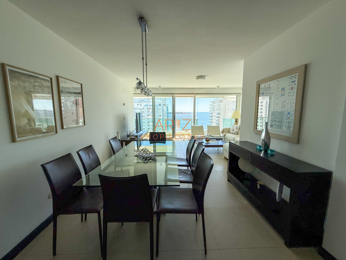 Apartamento ID.2326 - VENTA APARTAMENTO 3 DORMITORIOS EN SUITE + TOILETTE PISO ALTO SEGUNDA LINEA VISTA A LA MANSA 